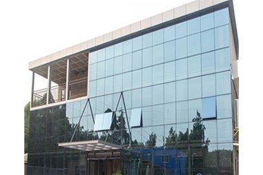 集裝箱做的辦公樓，辦公環(huán)境美美的！